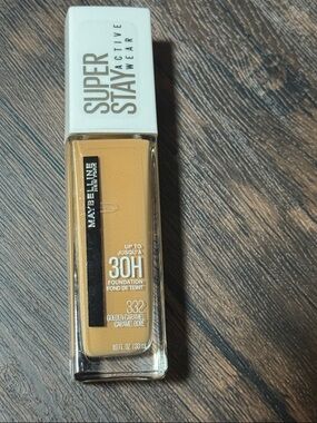 Maybelline SuperStay Foundation 332 Golden Caramel